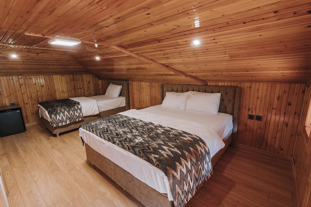Iskalita Otel 17/32