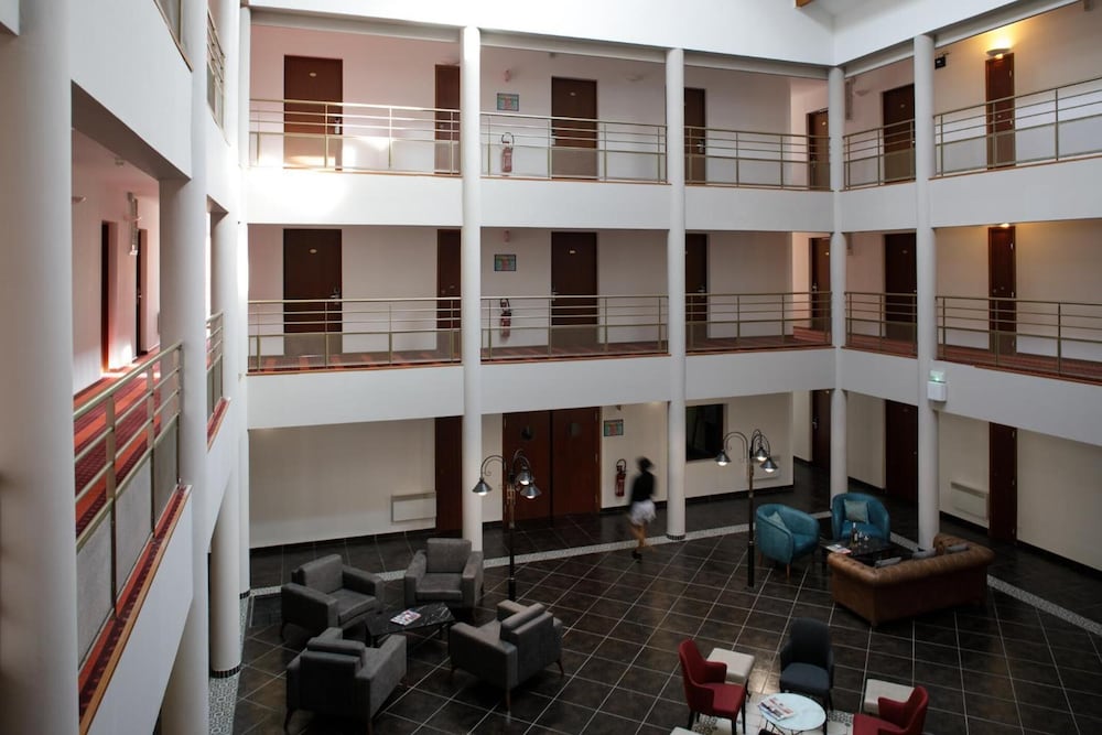 L'EPI HOTEL 1/25