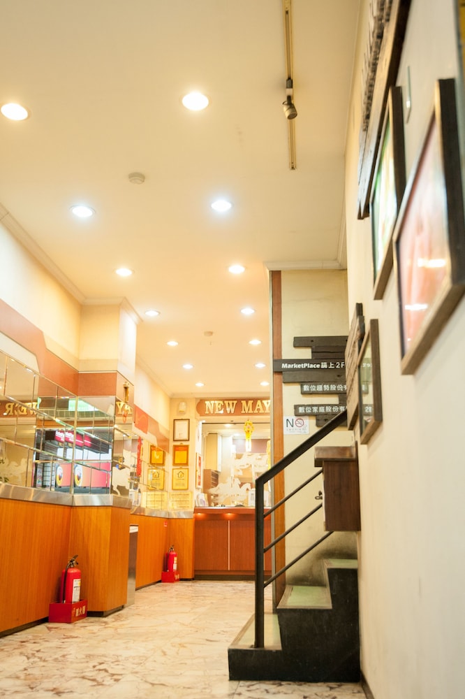 New May Flower Hotel 27/32