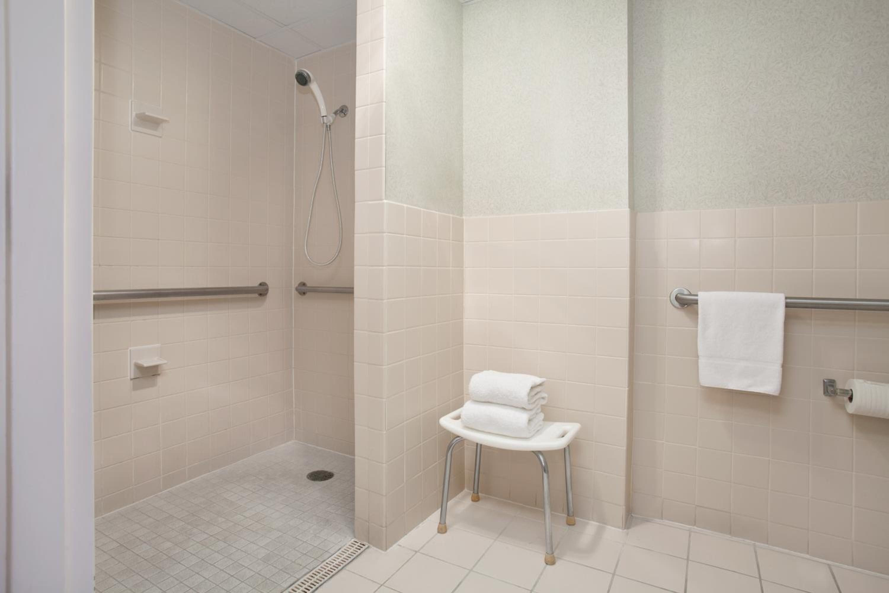 Days Inn by Wyndham Reading Wyomissing 25/26