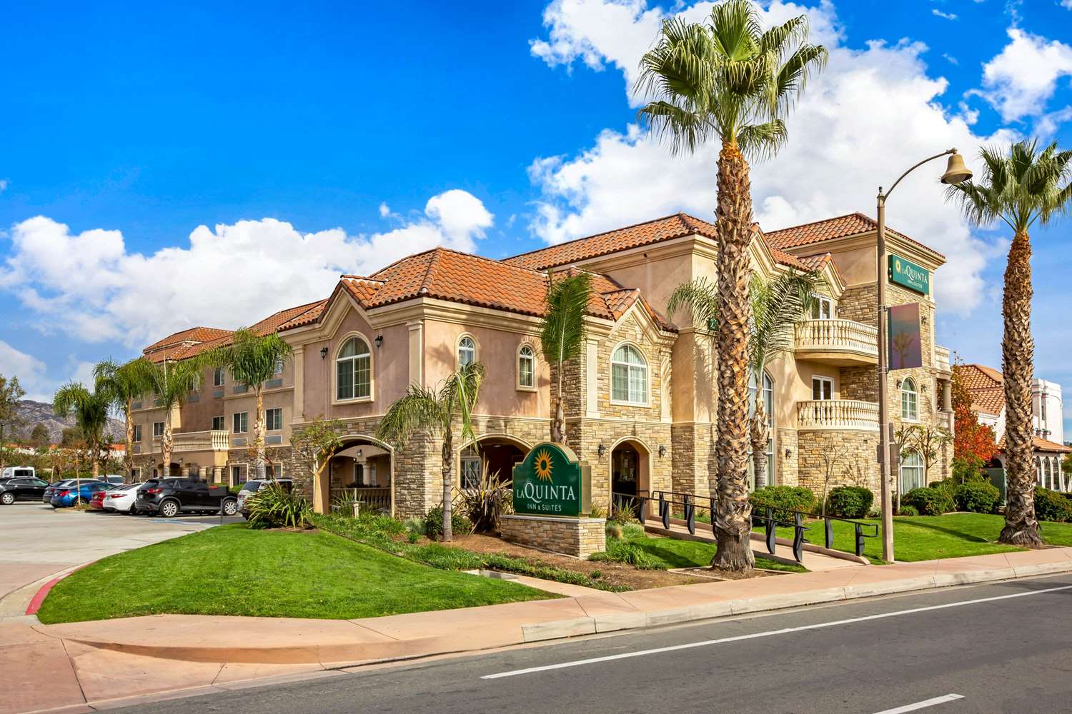 La Quinta Inn Suites Moreno Valley 48/53