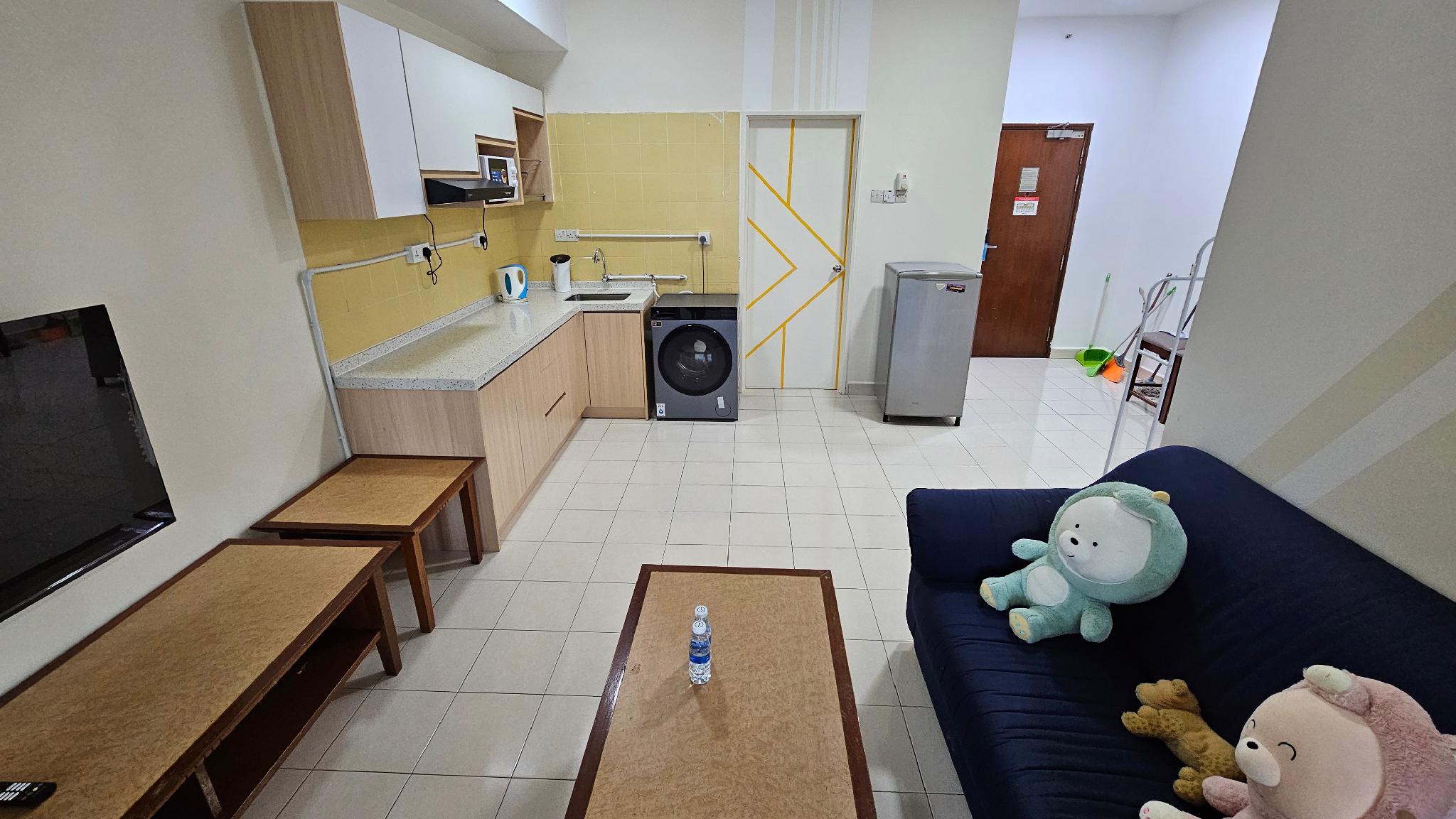 Cempaka Apartment Hotel 48/50