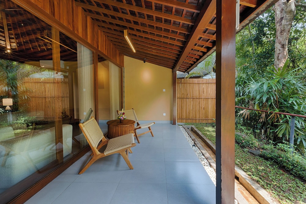 Samkhya Villas 33/71