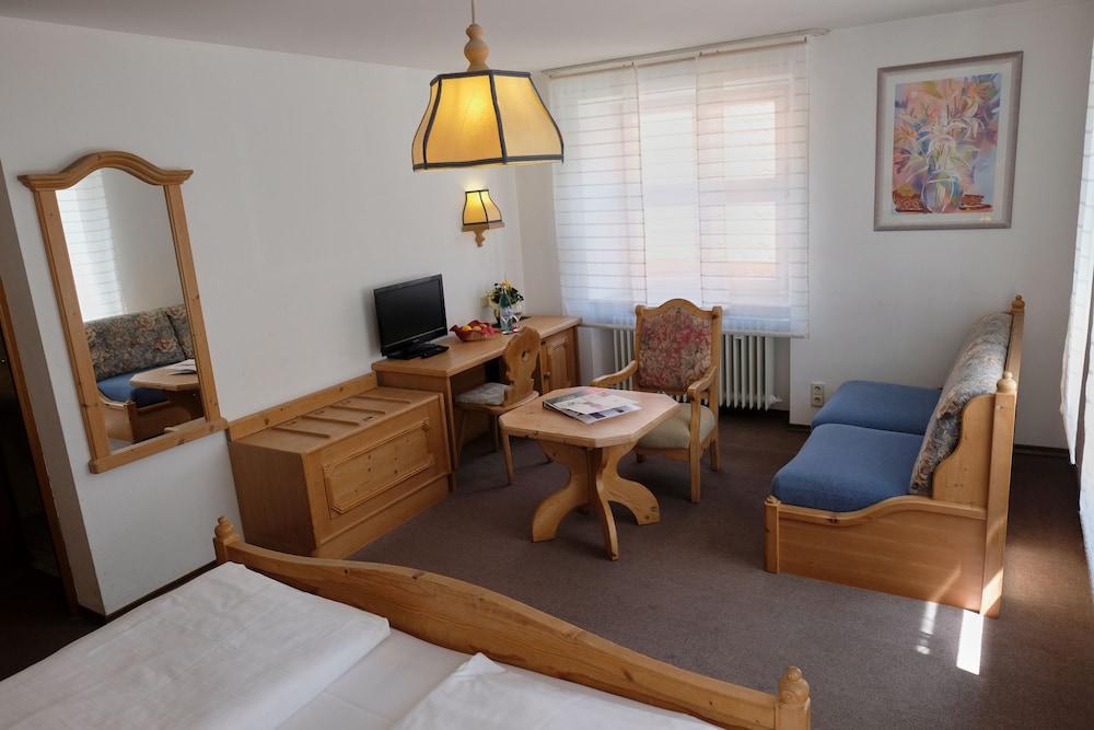 Romantica Hotel Blauer Hecht 48/57