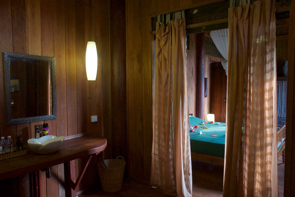 Rajabori Villas 32/50