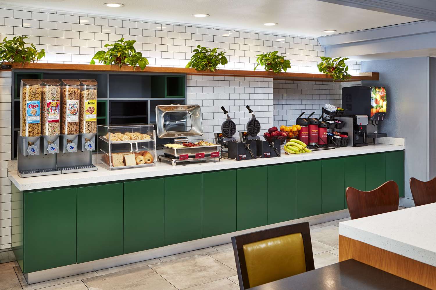 Best Western Plus Meridian Inn & Suites, Anaheim-Orange 25/31