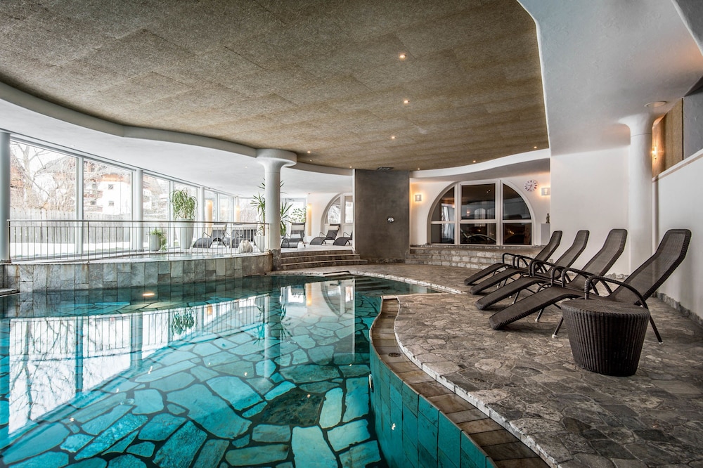 Hotel Corona 25/50