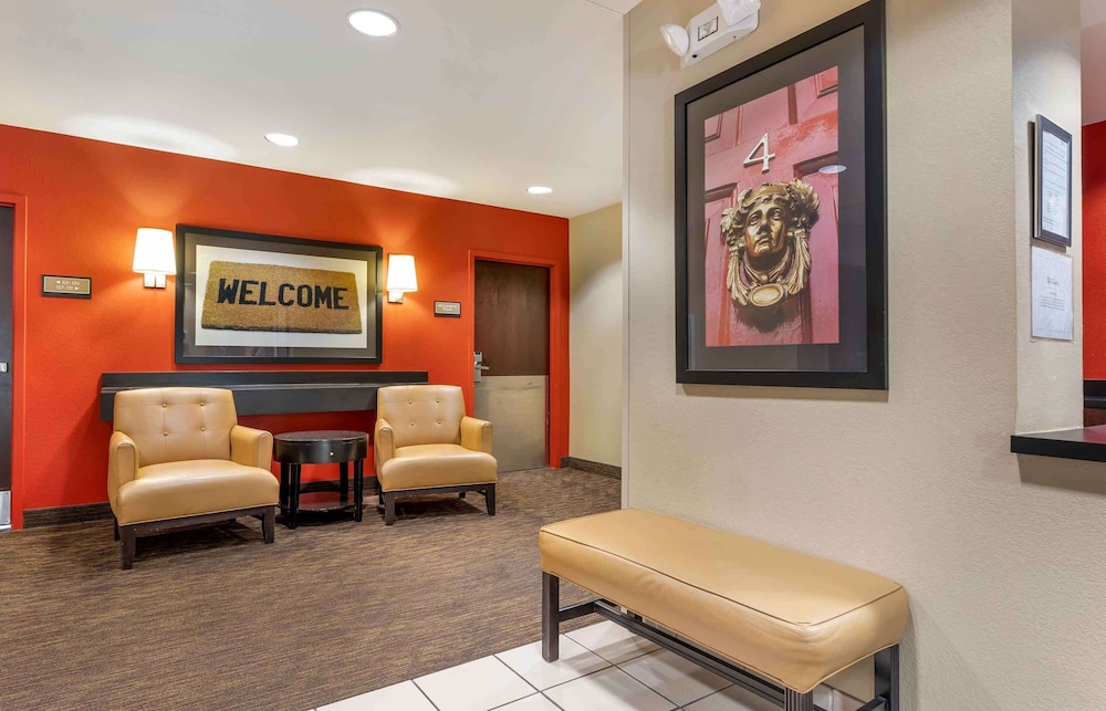 Extended Stay America Bloomington - Normal 38/48