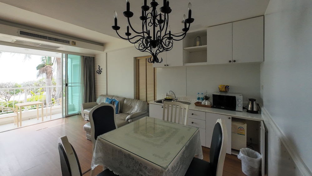 Verano Beach Villa 41/56