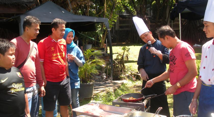 Kampung Sumber Alam Garut 10/50