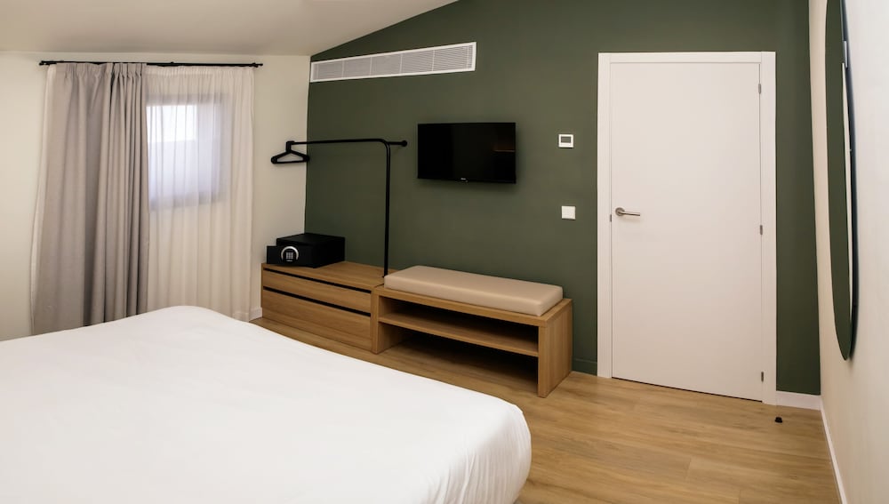 Hotel Santanyi Port 18/60