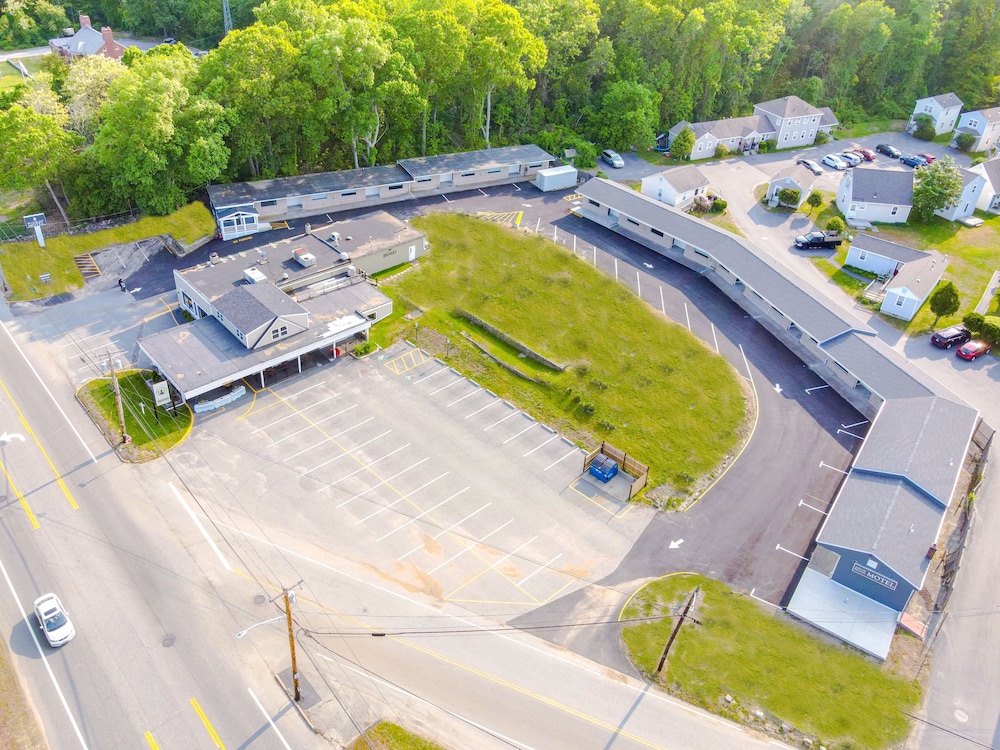 Budget Inn North Kingstown 23/29