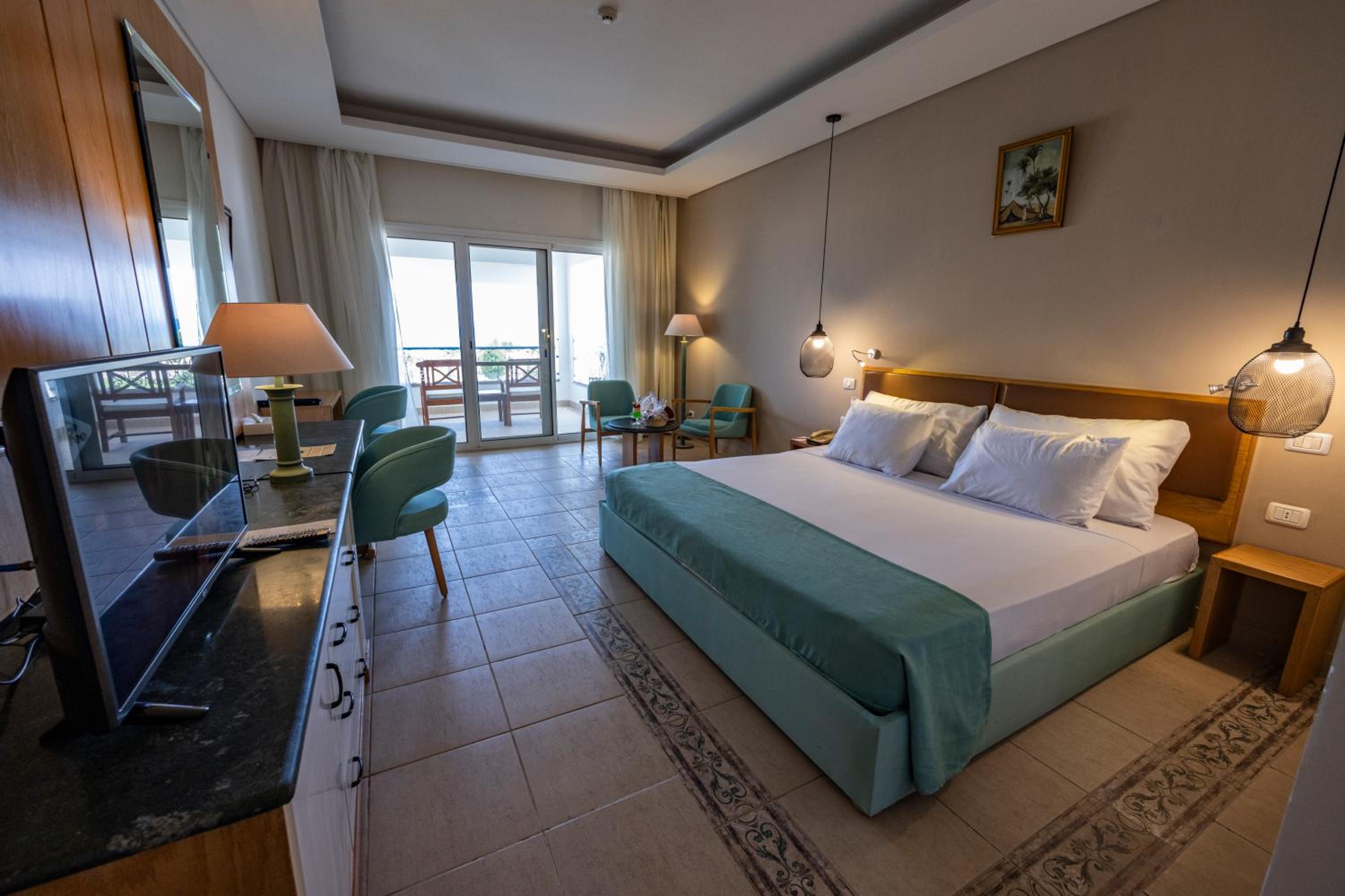 Lahami Bay Beach Resort And Gardens 24/79