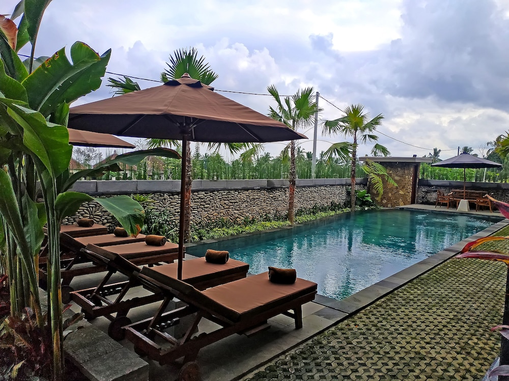 Paon Desa Ubud Hotel & Resort 45/48