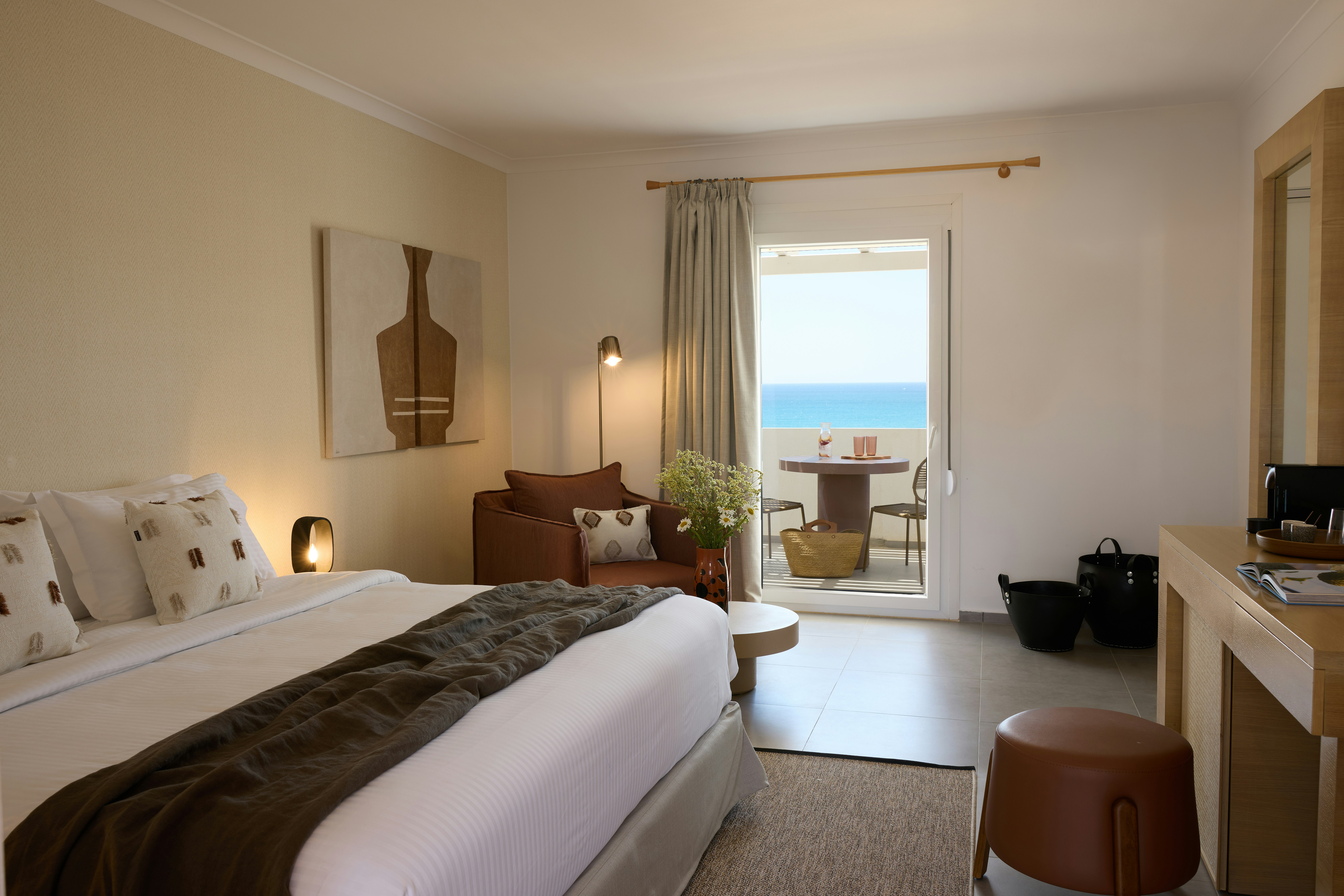 GOLDEN MILOS BEACH 13/51