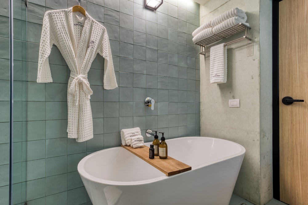 Rodona Hotel 49/50