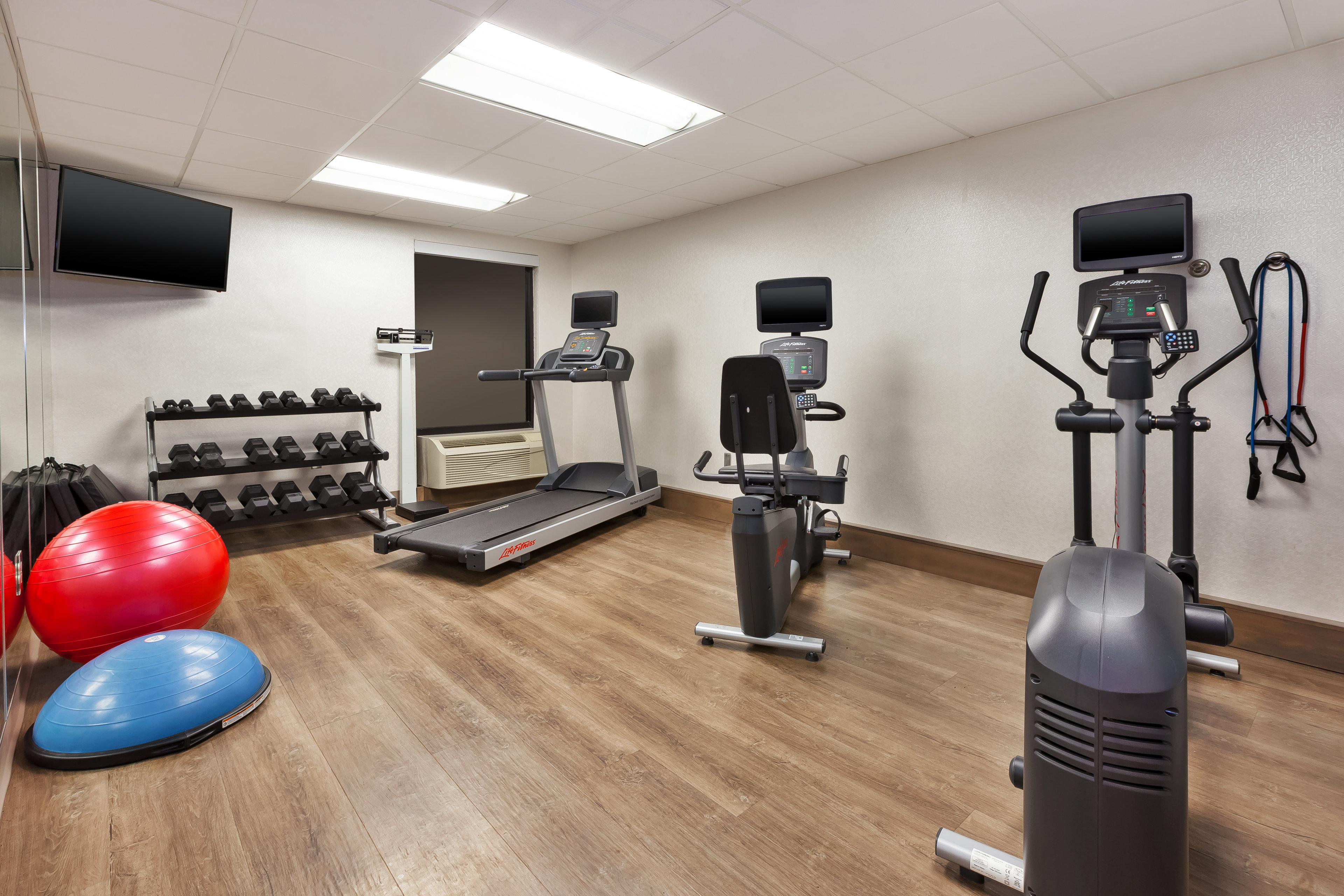 HOLIDAY INN EXPRESS CHILLICOTHE EAST 31/51