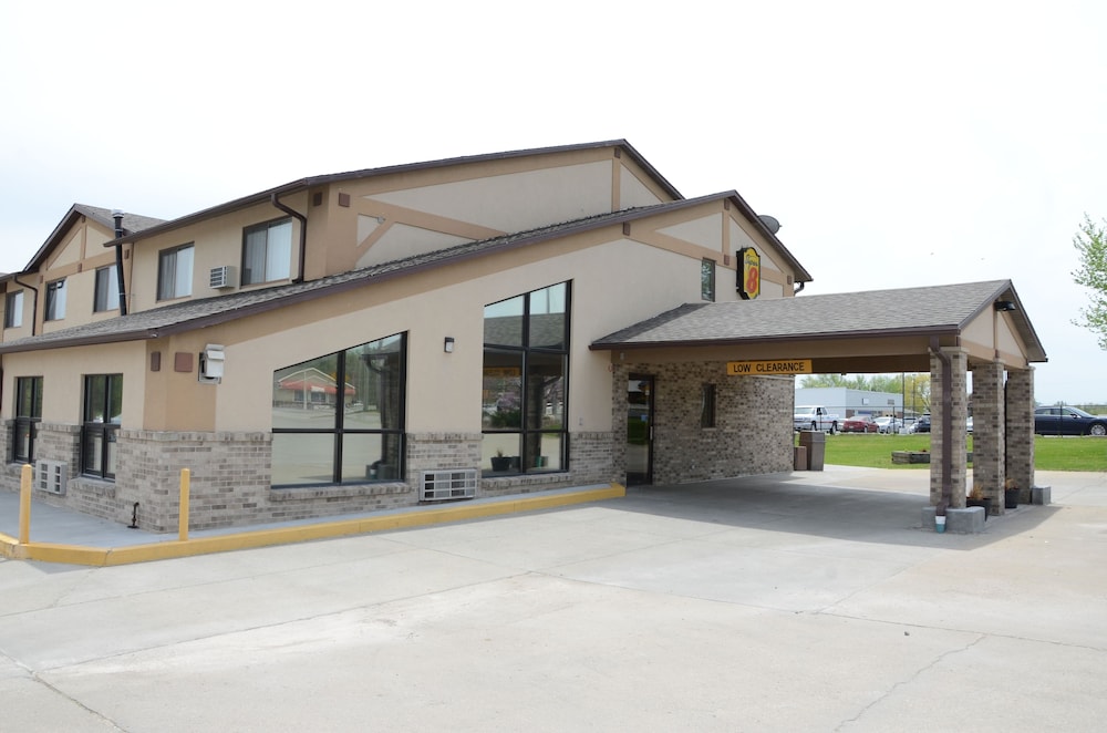 Super 8 by Wyndham Centerville 34/36