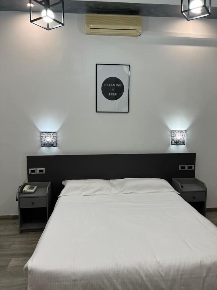 Hotel Ferrucci 4/19