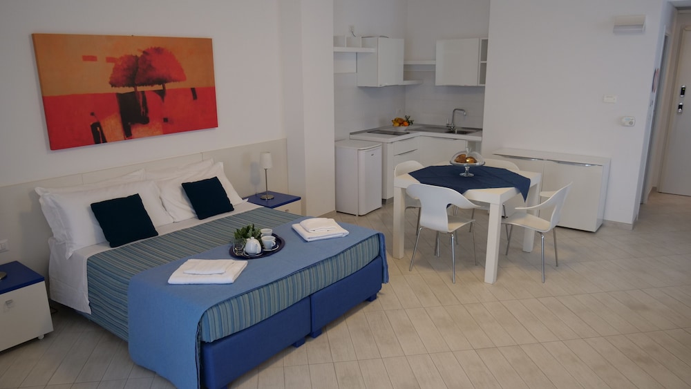 La Corte Di Leuca 5/28