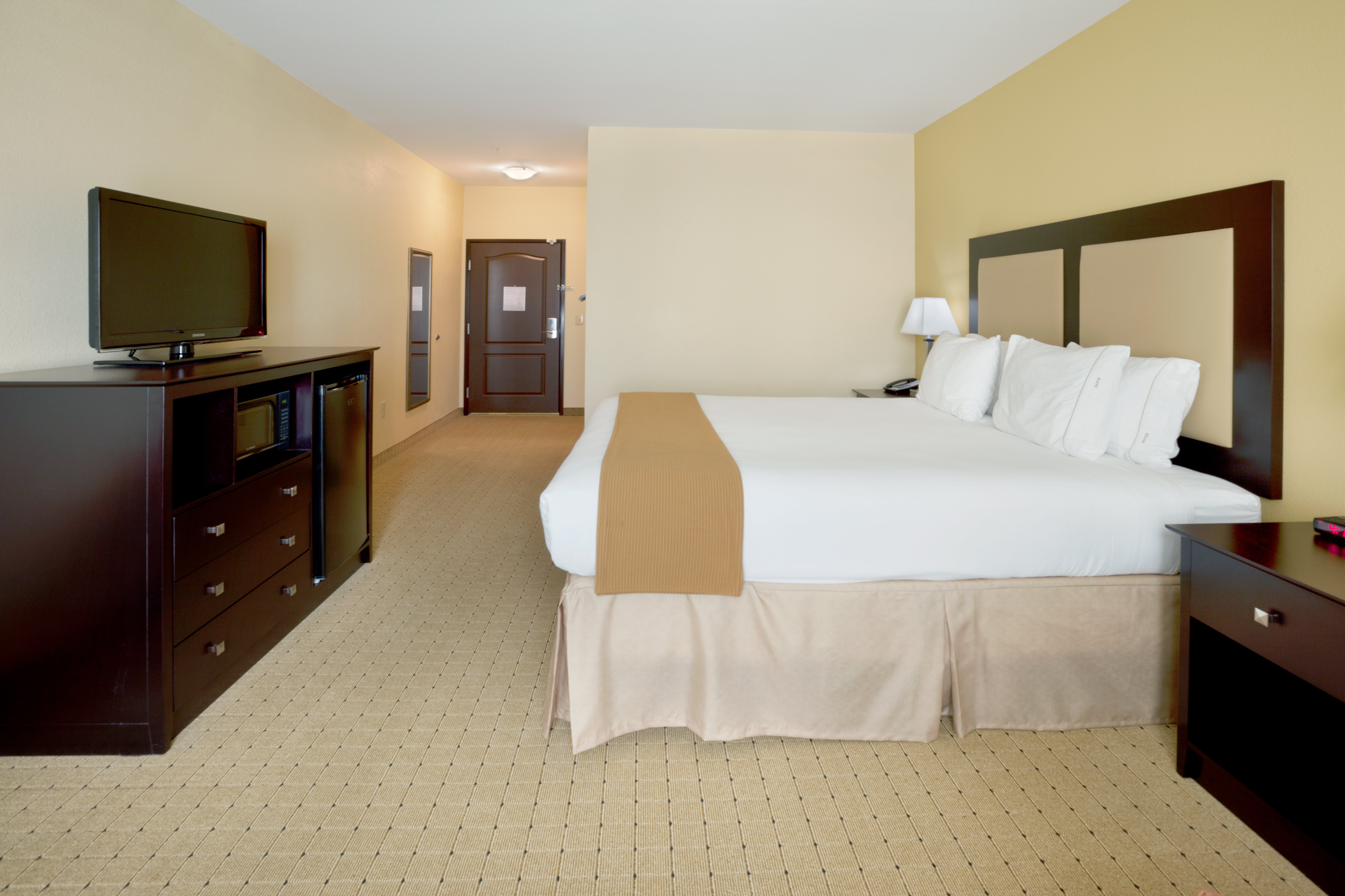 Holiday Inn Express Hotel And Suites Georgetown 8/28