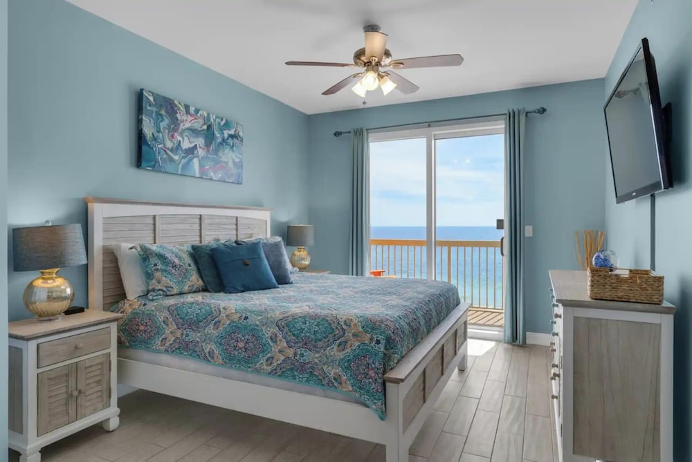 3 Bedrooms, Condo, Twin Beds, King and Queen Bed, Ocean View, Sofa