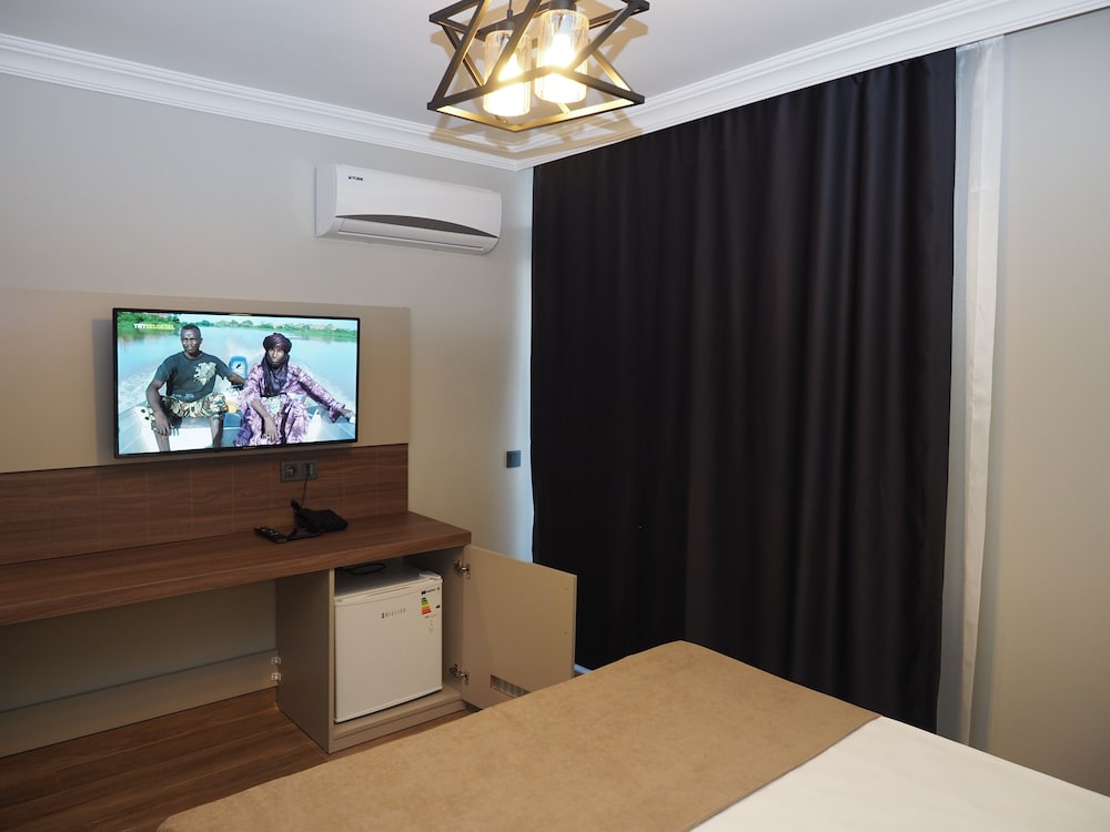 Zenia Otel 29/50