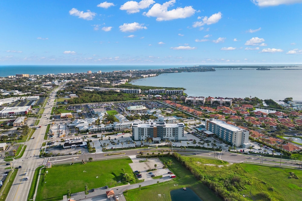 TownePlace Suites by Marriott Cape Canaveral Cocoa Beach 41/50