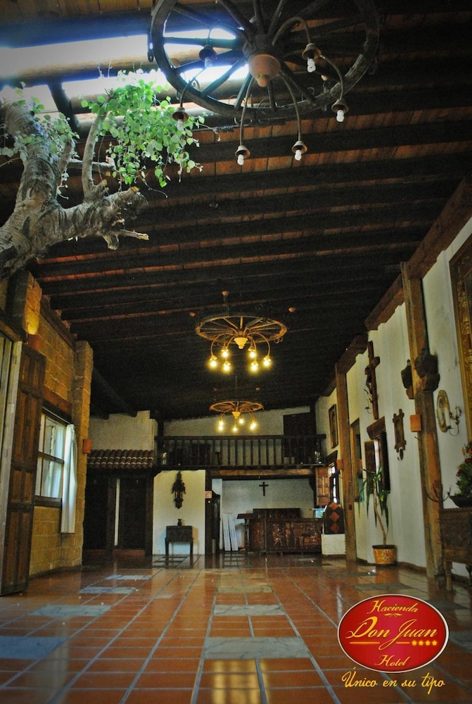 Hotel Azulejos 14/76