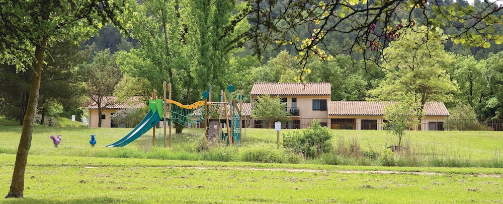 Club Domaine de Chateau Laval 26/49
