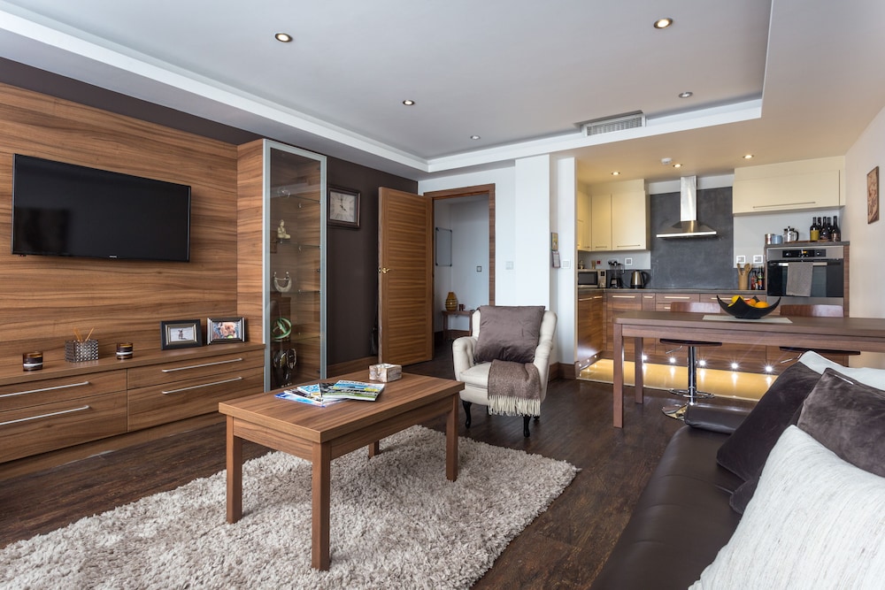 Livin Serviced Apartments 48/68