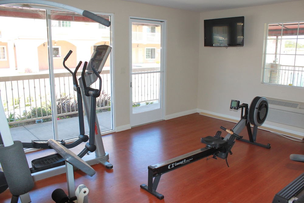 Crystal Inn Suites Spas 24/42