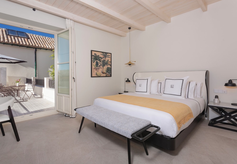 PREMIER, DOUBLE BED, TERRACE