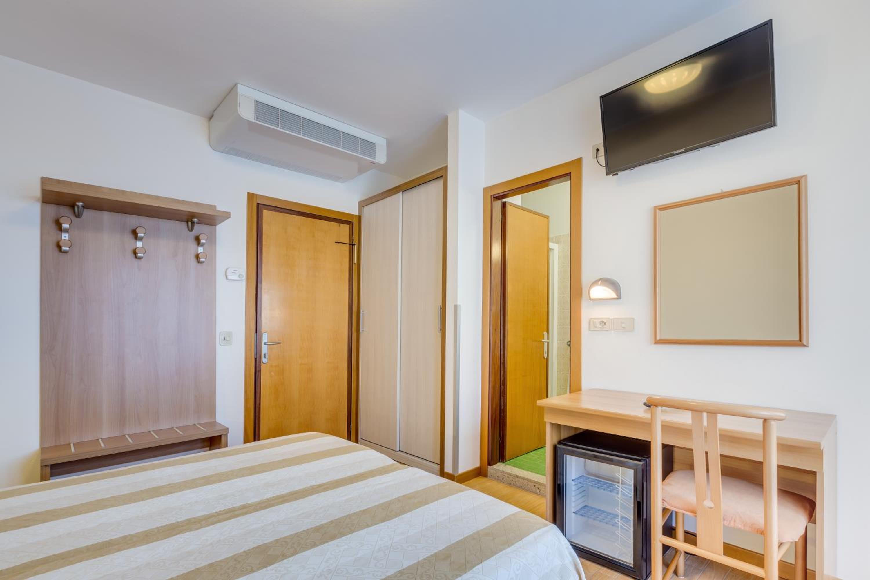 Room, Double or Twin Bed, Balcony