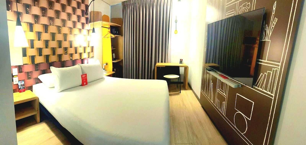 Ibis Cucuta 34/75