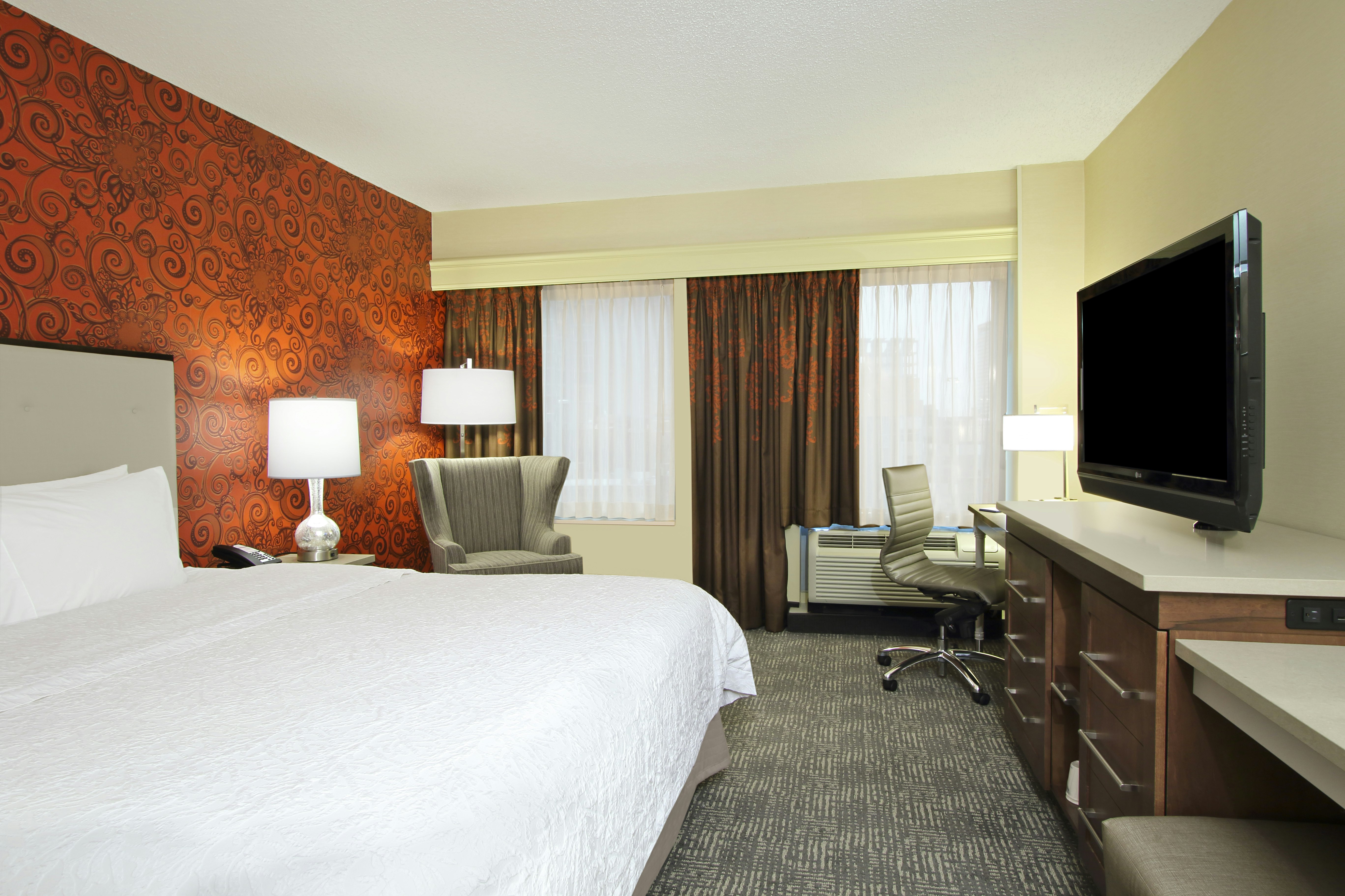 ROOM, KING BED, ACCESSIBLE