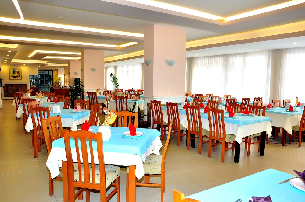 Cinar Family Suite Hotel 35/50