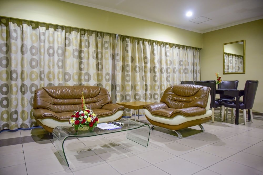 Harbour View Suites 40/60