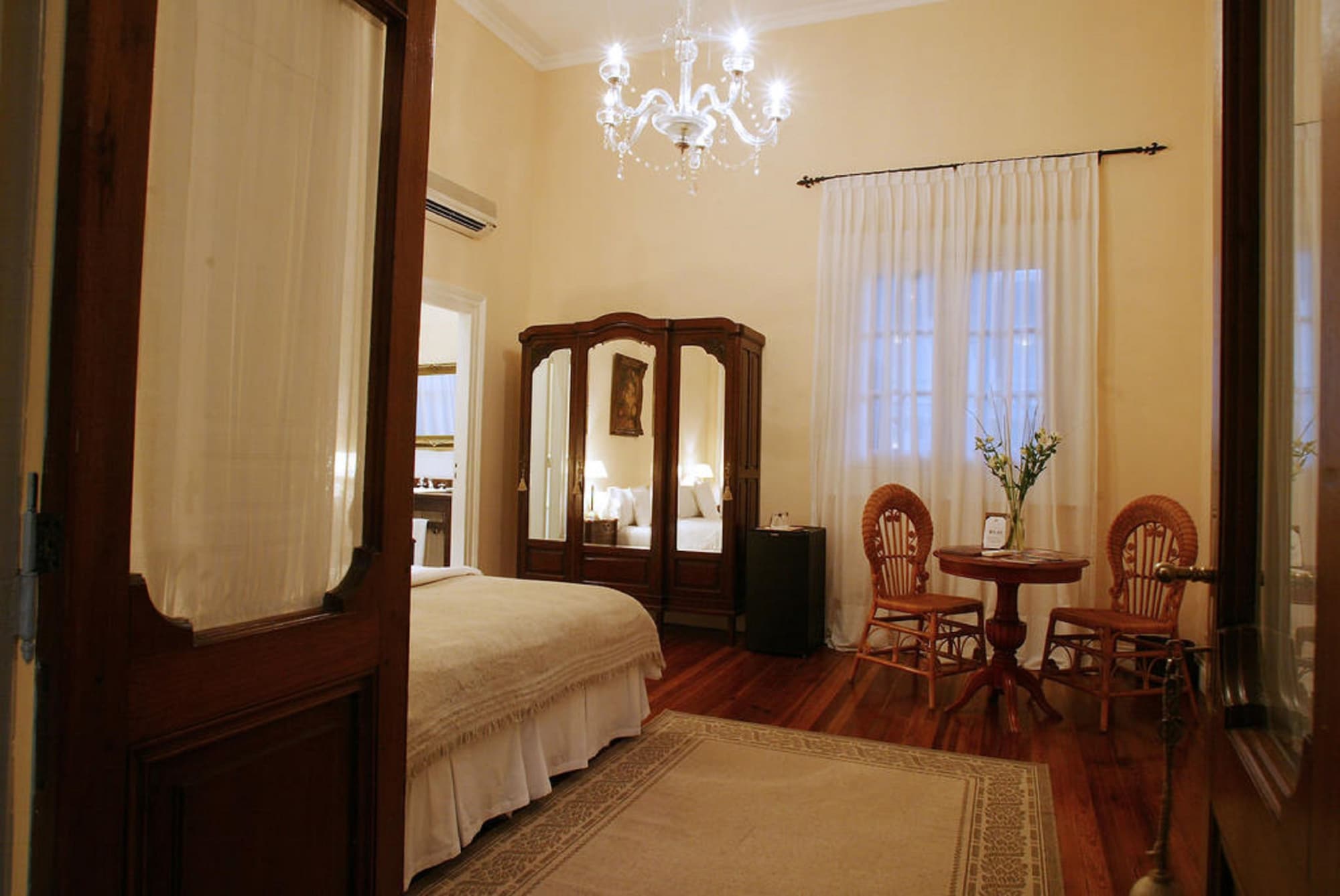 Deluxe, Double or Twin Bed, Hotel del Casco 3/4