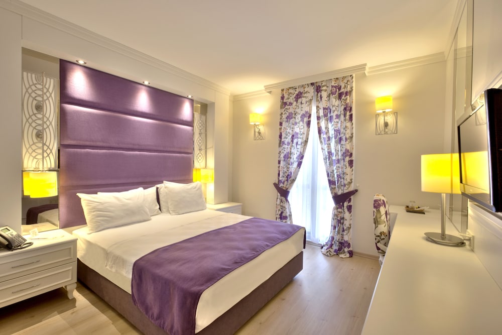 Baga Hotel 25/72