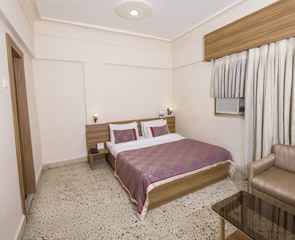 Bawa Regency 20/57