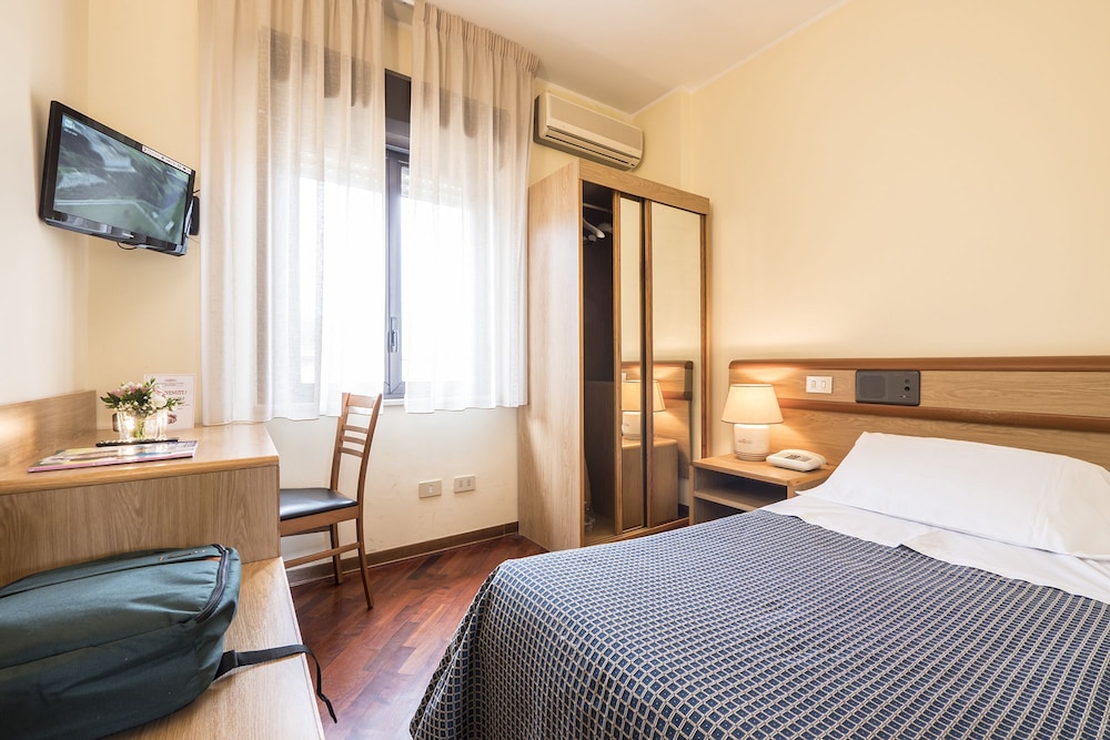 Vega Hotel Perugia 8/70