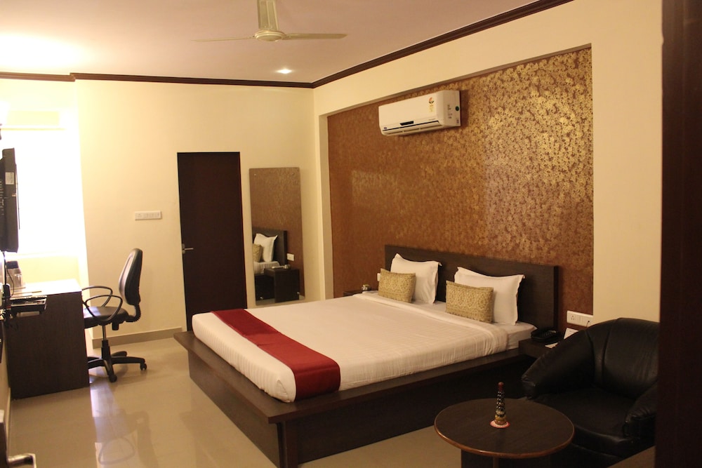 1 BEDROOM, EXECUTIVE, DOUBLE BED, GARDEN VIEW, SMOKING