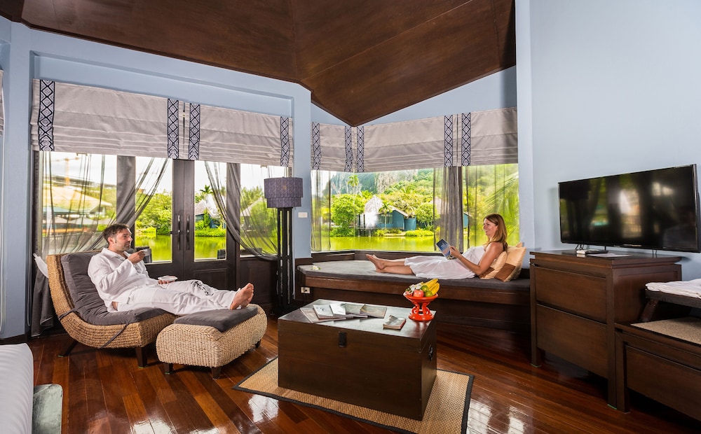 Peace Laguna Resort and Spa 28/50