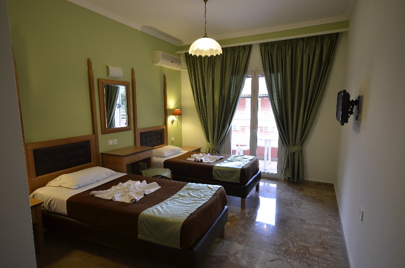 Room at Irene Apartments Corfu, Agios Gordios
