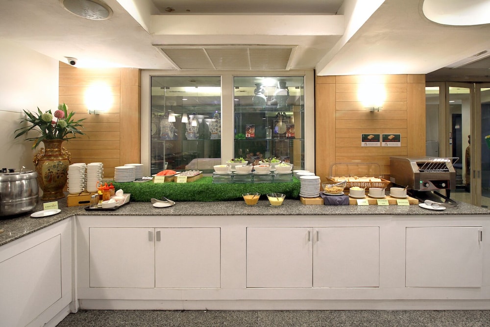Ten Stars Hotel Pratunam 7/47