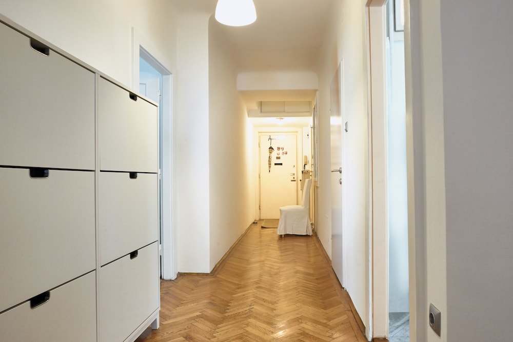 Opera City Center Apartments 5/50