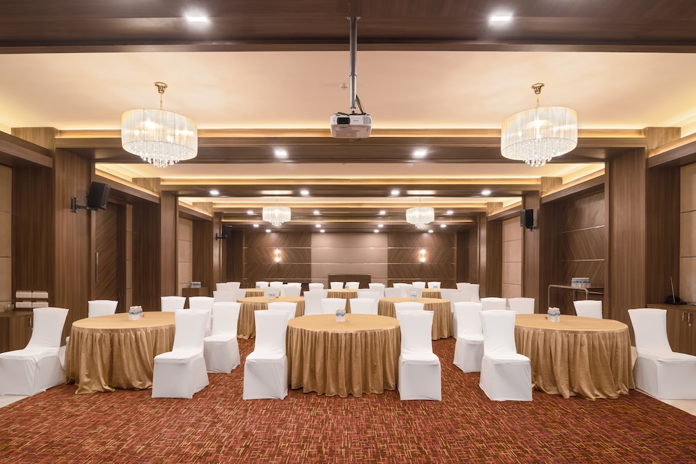 Hotel Turmeric 24/29