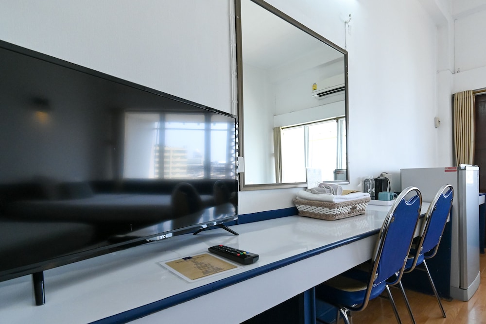 The Krungkasem Srikrung Hotel 39/65