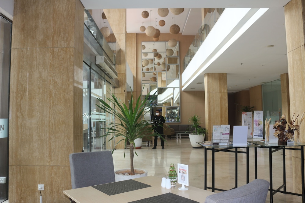 Citadines Connect Airport Jakarta 3/35